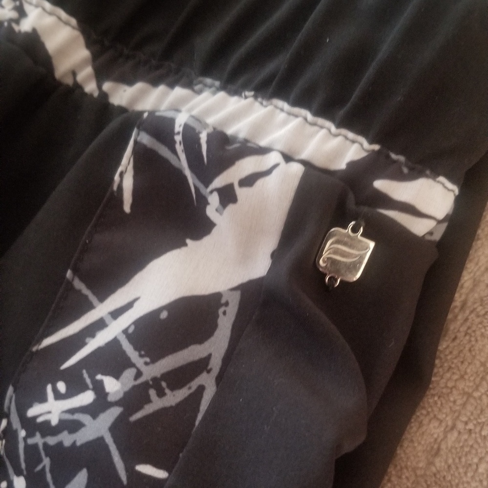 Fabletics Jogging Pant - Picture 3 of 4